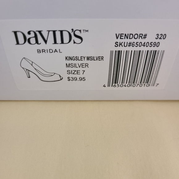 Women's silver peep toe heels - Picture 2 of 4